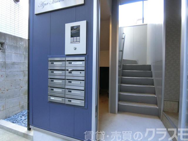 28/30 エントランス