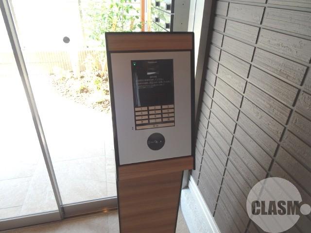 22/30 エントランス