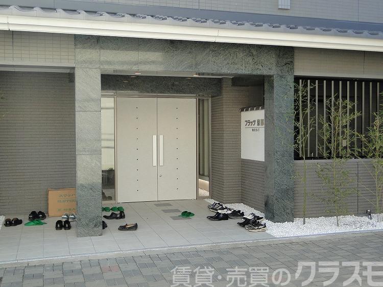 29/30 エントランス