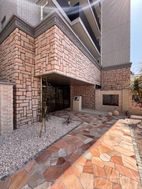 29/30 エントランス