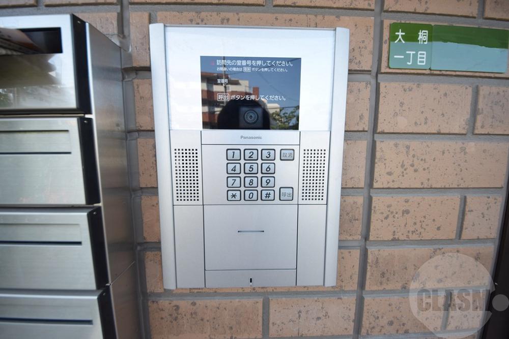 21/29 エントランス