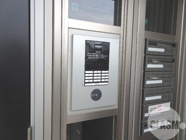 22/30 エントランス