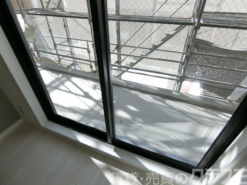 25/30 バルコニー