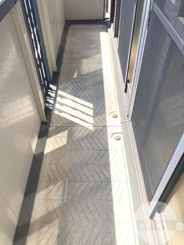 15/28 バルコニー