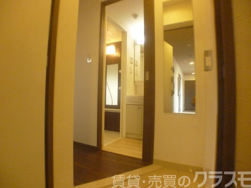 18/30 玄関
