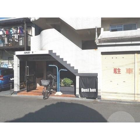 15/27 エントランス