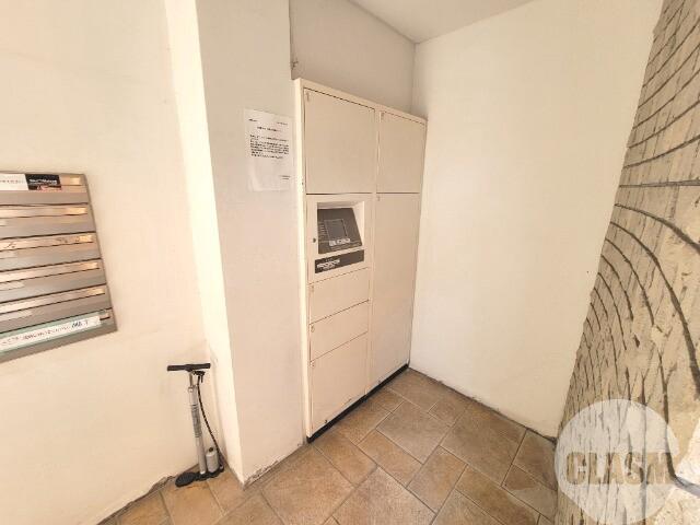 22/30 エントランス