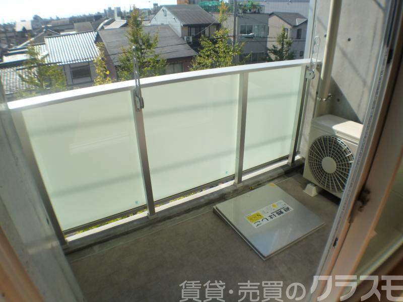 25/30 バルコニー