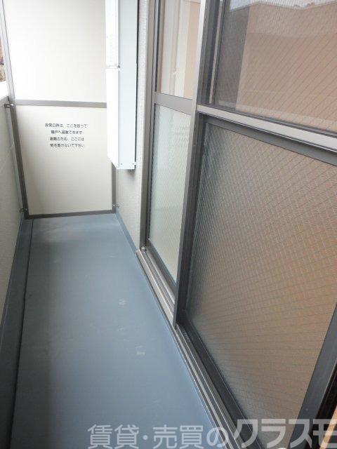 23/30 バルコニー