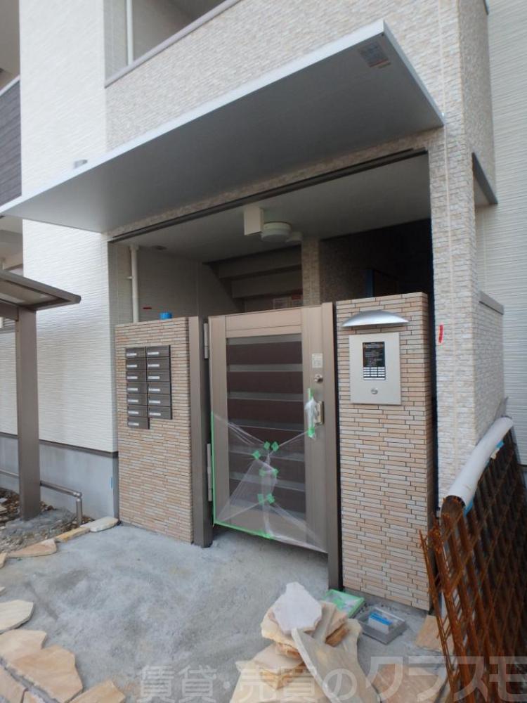 21/28 エントランス