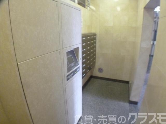 28/30 エントランス