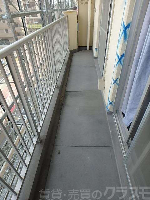 13/19 バルコニー