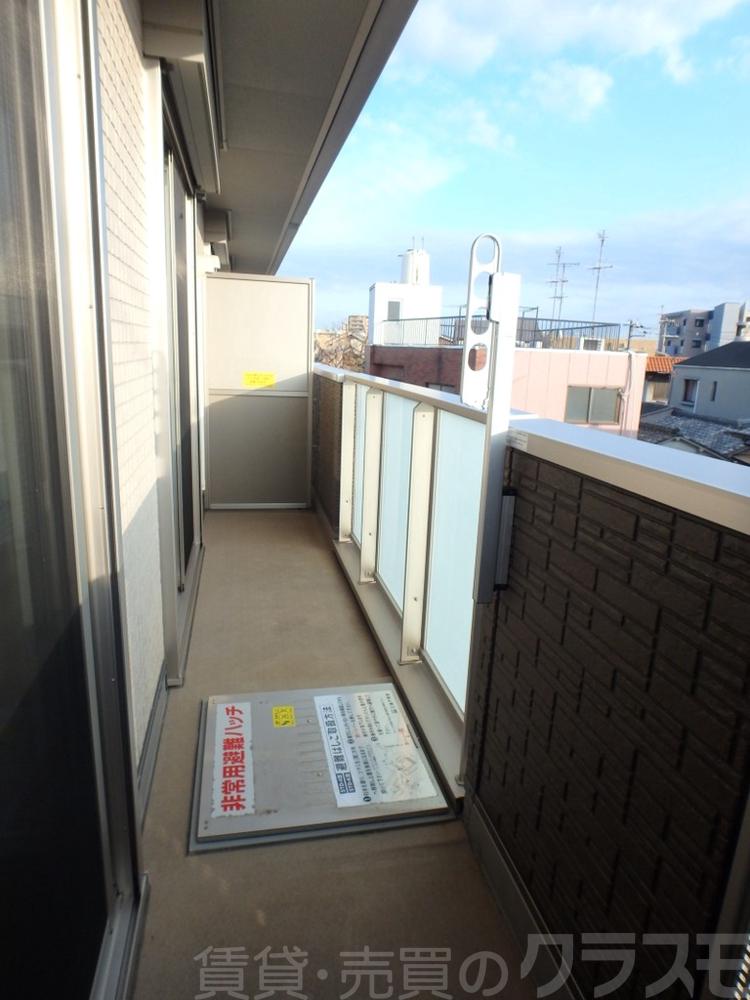 19/30 バルコニー