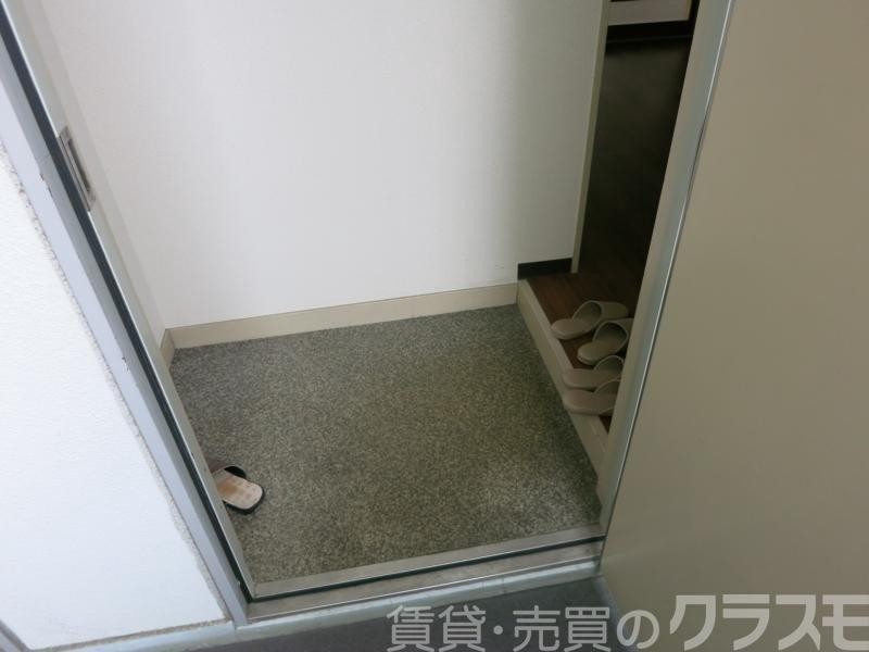 19/30 玄関