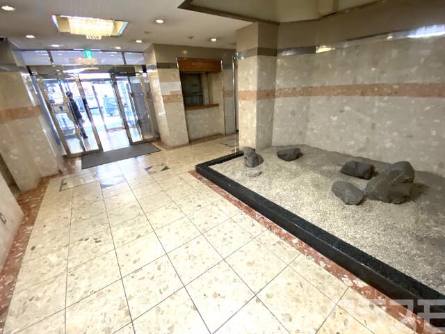 19/24 エントランス