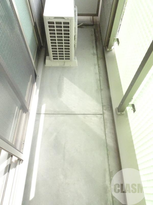 13/23 バルコニー