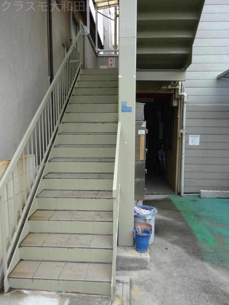 25/29 エントランス