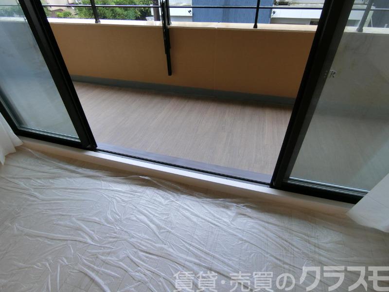 23/30 バルコニー