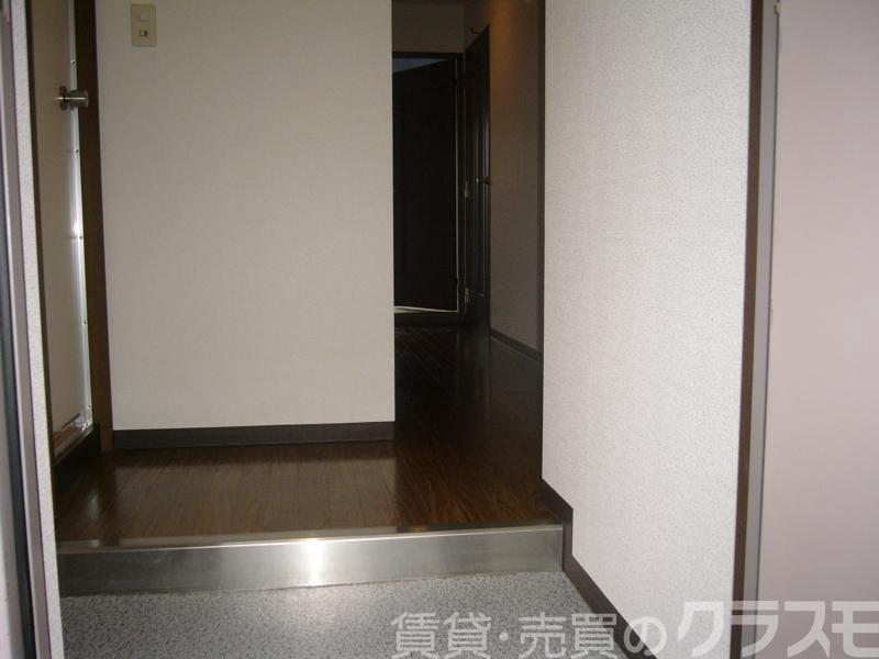 19/30 玄関