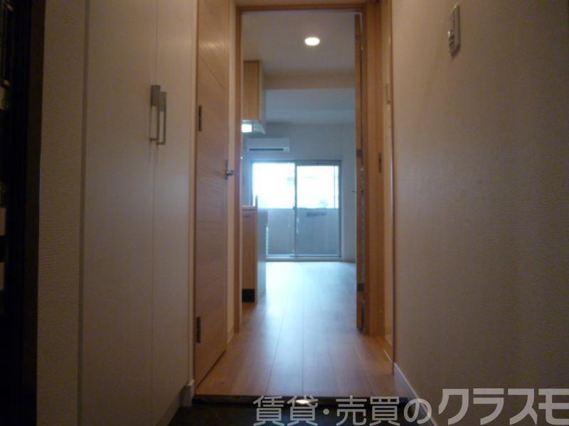 16/30 玄関