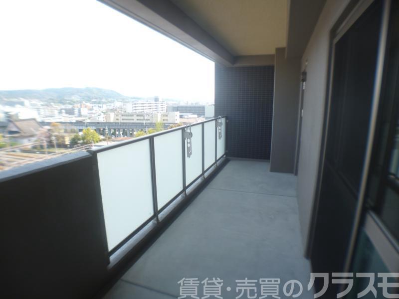 23/30 バルコニー