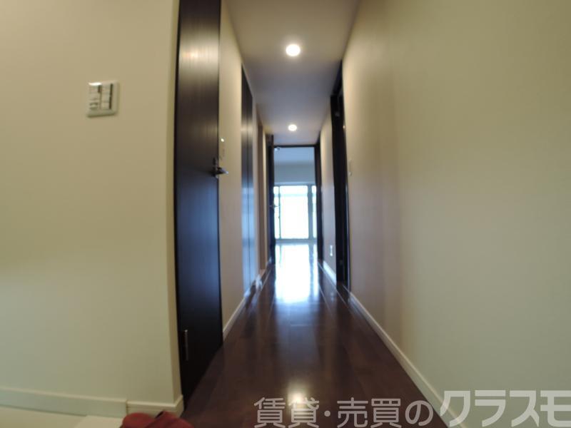 18/30 玄関