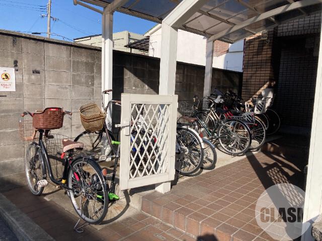 17/24 エントランス