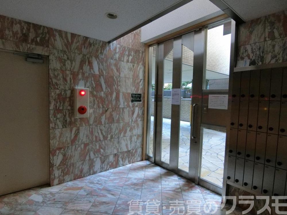 2/4 エントランス