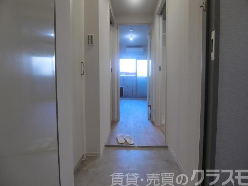 16/30 玄関