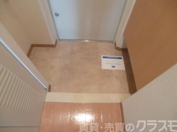 13/30 玄関