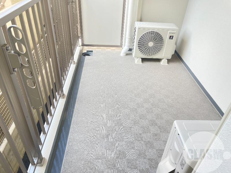 16/27 バルコニー