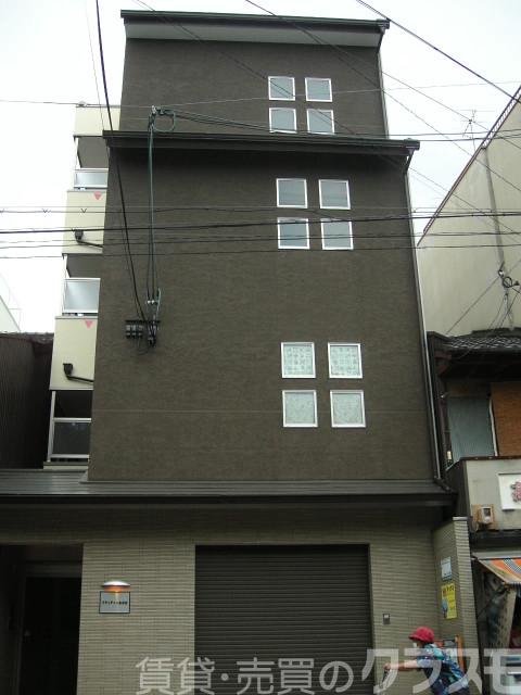 30/30 エントランス