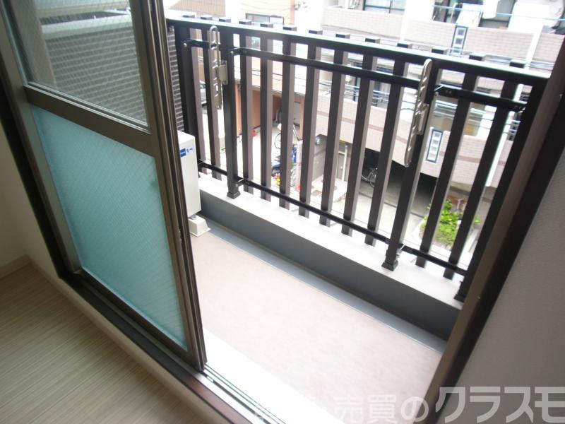 25/30 バルコニー