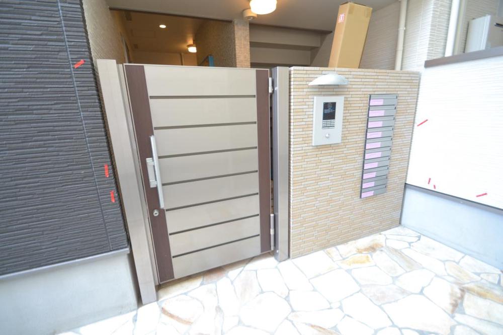 20/28 エントランス