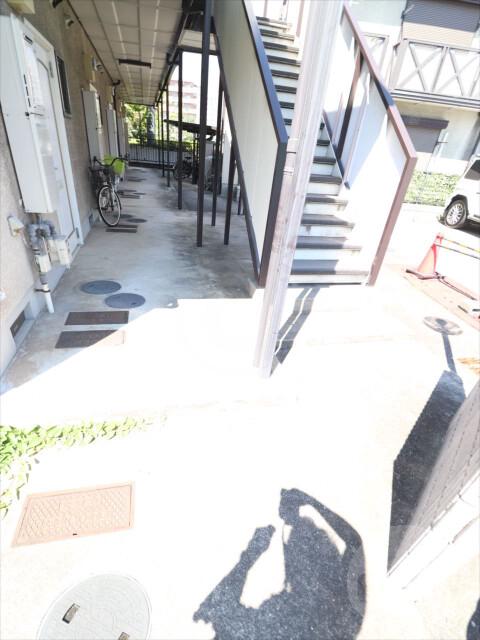 22/30 エントランス