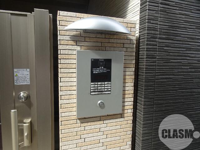 18/30 エントランス