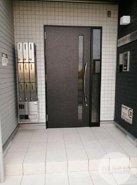 14/19 エントランス