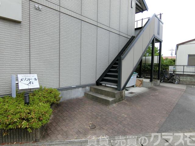 28/30 エントランス