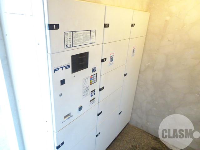 22/30 エントランス