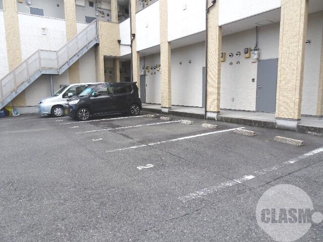 21/29 駐車場