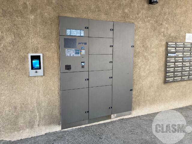 22/30 エントランス