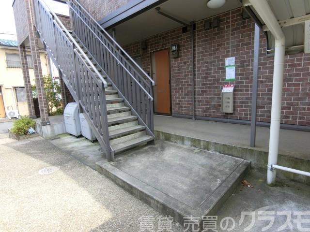 30/30 エントランス