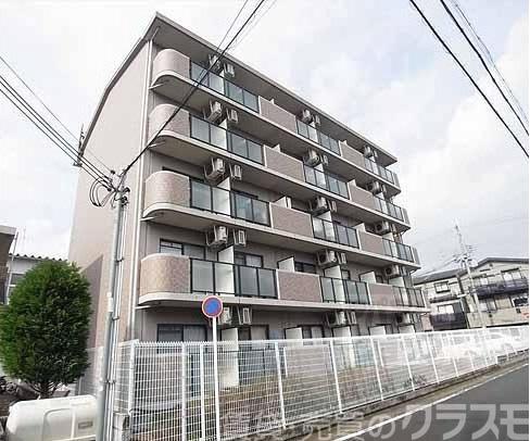 30/30 エントランス