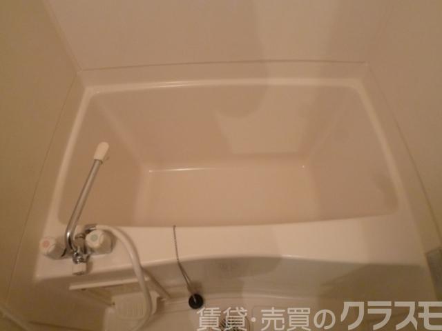 21/30 浴室