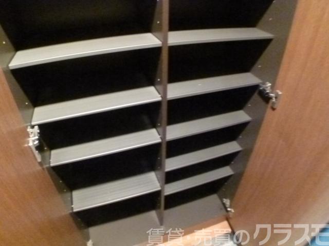 13/30 収納