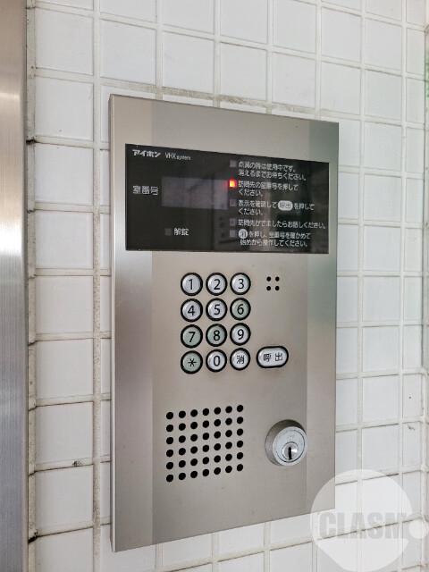 19/26 エントランス