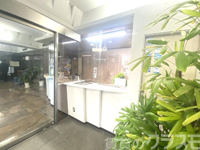 25/30 エントランス