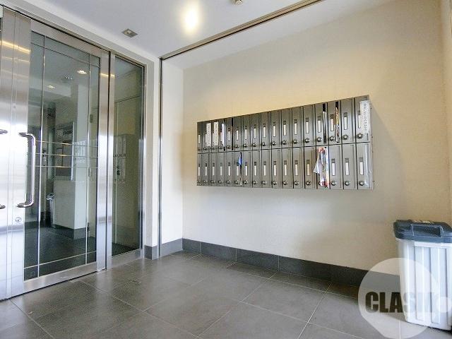 19/24 エントランス