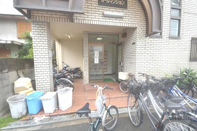 20/29 エントランス