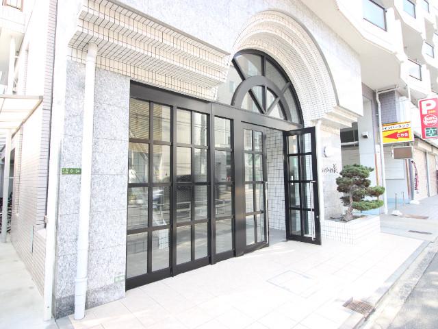 25/30 エントランス